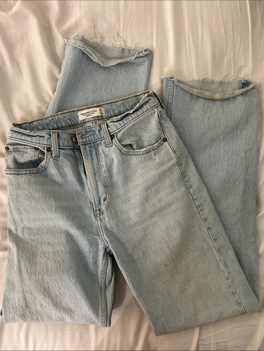 Abercrombie & Fitch The 90’s Relaxed Jean High Rise